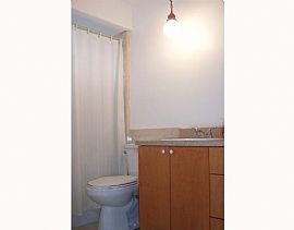 Picture Perfect 4 Bedroom Home with Pool and Lease Option in Largo, FL (Photo 8 of 9)