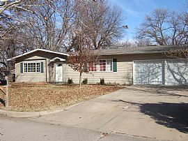 Huge 3 Bedroom Home - Within Walking Distance of East Side Mall in Wichita, KS