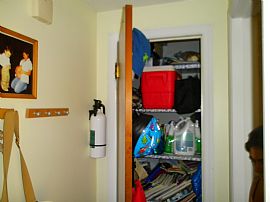 Cozy 1 Bedroom Apartment - Close to Everything! in Linden, NJ (Photo 10 of 12)