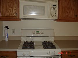 Appealing 2 Bedroom Home with Bonus Room in Diberville, MS (Photo 8 of 8)