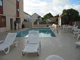 Partially Furnished 1 Bedroom Condo in Excellent Location  in Myrtle Beach, SC (Photo 8 of 9)