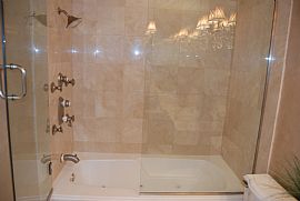 1823 S Prairie Pkwy Extra Wide 4 Level, 2 Bedroom Townhouse in Chicago, IL (Photo 9 of 12)