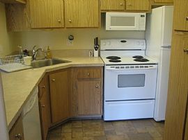 Gorgeously Upgraded 2 Bedroom Condo in Quiet Community in West Palm Beach, FL (Photo 5 of 10)