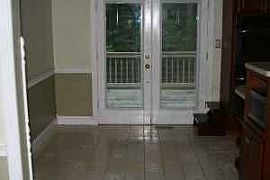 Sublime 5 Bedroom Home on 1.5 Acres - Available Now - $1850 in Mechanicsville, MD (Photo 4 of 7)