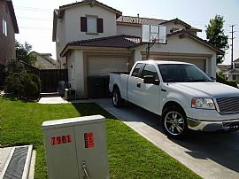 Beautiful 5 Bedroom Home on a Corner Lot with 3 Car Garage in Riverside, CA (Photo 4 of 12)