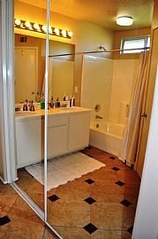 Spacious 3 Bedroom Home in Sierra Lakes  in Fontana, CA (Photo 10 of 12)