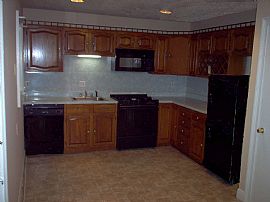 Freshly Renovated 3 Bedroom Home - Beautifully Refurbished in Lawrenceville, GA (Photo 3 of 11)