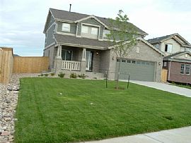 Beautiful 3 Bedroom Home with Fireplace and Huge Yard  in Aurora, CO (Photo 12 of 12)