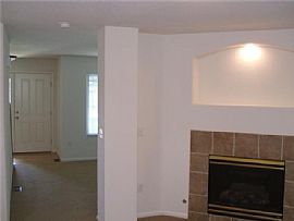 Beautiful 3 Bedroom Home with Fireplace and Huge Yard  in Aurora, CO (Photo 5 of 12)