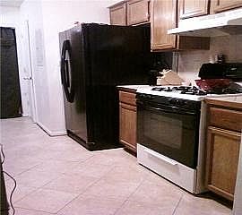 Beautiful, Stylish 2 Bedroom, 2 Story Condo Near Stony Run in Newport News, VA (Photo 5 of 6)