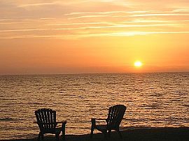 Scenic 4 Bedroom Home with Million Dollar View on Waterfront in Reedville, VA