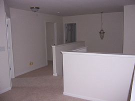 Yorkville Townhome in Yorkville, IL (Photo 3 of 6)