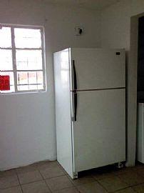 Rent Tucson Studio Call/llame 520-808-3609 Crestedsp@gmail.Com in South Tucson, AZ (Photo 7 of 8)