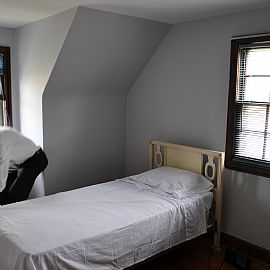 Clean, Well-Kept 3-Bdrm, Brick Home in Detroit, MI (Photo 4 of 6)