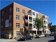 2 Bdrm 2 Ba Fully Frnshd + Utlts, Cbl, Intrnt in Milwaukee, WI