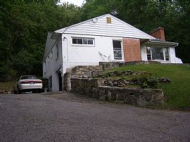 Renovated 3 Bedroom  Home with Wood Burning Fireplace in Bedford Hills, NY