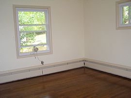 Renovated 3 Bedroom  Home with Wood Burning Fireplace in Bedford Hills, NY (Photo 9 of 11)