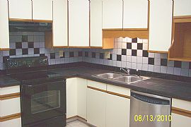 Beautiful Rehab 4 Bedroom Townhouse with Fresh Paint  in Doraville, GA (Photo 7 of 12)