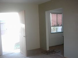Newly Renovated 1 Bedroom Duplex Apartment in Private Rear Unit in Long Beach, CA (Photo 6 of 7)