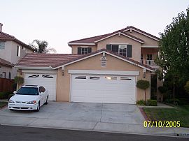 4 Bedroom Home with View on Cul De Sac in Riverside, CA