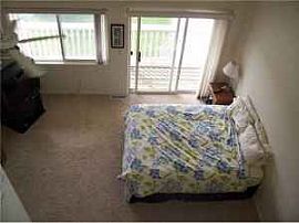 Spacious, Completely Updated 3 Bedroom Condo -  Close to UTMC in Toledo, OH (Photo 3 of 4)