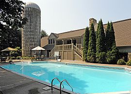 Perfect 4 Bedroom Home in Most Desirable Neighborhood in Trumbull, CT (Photo 2 of 12)