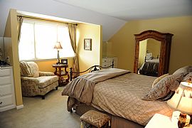 Perfect 4 Bedroom Home in Most Desirable Neighborhood in Trumbull, CT (Photo 8 of 12)