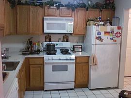 Beautiful Two Bedroom Apartment to Share in Bayville, NJ (Photo 2 of 9)