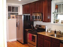 Updated 2 Bedroom South City Home with Unfinished Basement in Saint Louis, MO (Photo 3 of 5)