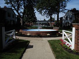 Spacious 1 Bedroom Condo - Includes Heat and Water in Rocky River, OH