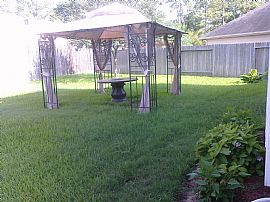 Quaint 4 Bedroom Home in N. West Houston in Houston, TX (Photo 2 of 5)