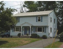 Deluxe 2 Bedroom Townhouse with Basement and Shed in West Springfield, MA