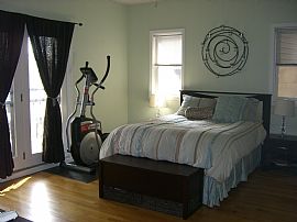 Large 2 Bedroom Condo in River West with Garage Parking!  in Chicago, IL (Photo 3 of 6)