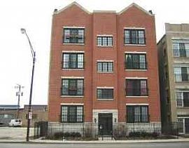 Large 2 Bedroom Condo in River West with Garage Parking!  in Chicago, IL (Photo 6 of 6)