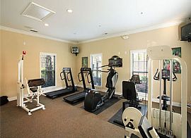 Beautiful 1 Bedroom Condo on Whotemarsh Island in Savannah, GA (Photo 4 of 7)