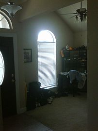 Beautiful, Spacious 3 Bedroom Home with 2 Car Garage in Destrehan, LA (Photo 3 of 9)