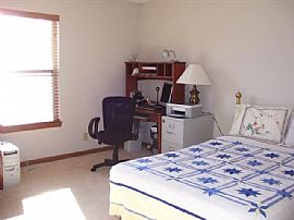 Wonderful 3 Bedroom Home in Friendly Neighborhood in West Lafayette, IN (Photo 5 of 6)