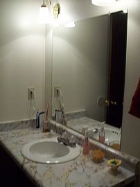 Wonderful 1 Bedroom Apartment in Great Neighborhood in Appleton, WI (Photo 1 of 4)