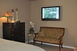 Beautiful 3 Bedroom Townhouse - Right Off 280 in Inverness!! in Birmingham, AL (Photo 10 of 12)