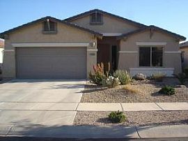 Impeccable 3 Bedroom  Home with Approx. 2000 Sq. Ft.  in Chandler, AZ