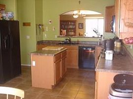 Impeccable 3 Bedroom  Home with Approx. 2000 Sq. Ft.  in Chandler, AZ (Photo 4 of 6)