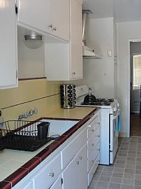 Divine 3 Bedroom Home with 1 Car Garage Near Downtown in Livermore, CA (Photo 4 of 6)