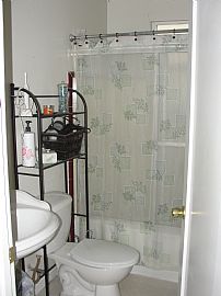 Divine 3 Bedroom Home with 1 Car Garage Near Downtown in Livermore, CA (Photo 6 of 6)