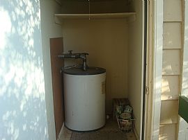 Condo For Lease in Austin, TX (Photo 6 of 12)