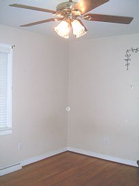 3 Bedroom House in Walnut Hill in Petersburg, VA (Photo 5 of 6)