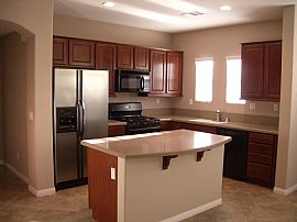 Luxury 3 Bedroom Townhouse with 2 Car Garage in San Elijo Hills  in San Marcos, CA (Photo 2 of 7)