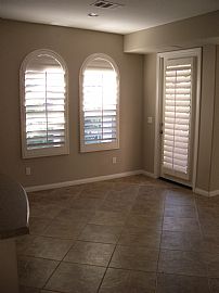 Luxury 3 Bedroom Townhouse with 2 Car Garage in San Elijo Hills  in San Marcos, CA (Photo 3 of 7)