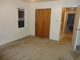 Appealing 2 Bedroom Home with Attached 2.5 Car Garage in New Berlin, WI (Photo 2 of 4)
