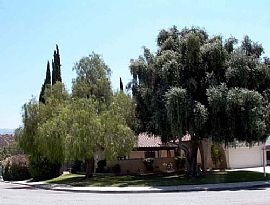 Beautiful 3 Bedroom Spanish Style Home in Excellent Location in Canyon Country, CA (Photo 2 of 10)