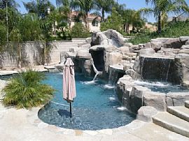 Pristine, Spacious 5 Bedroom Pool Home with Hardwood Flooring in Wildomar, CA (Photo 2 of 9)